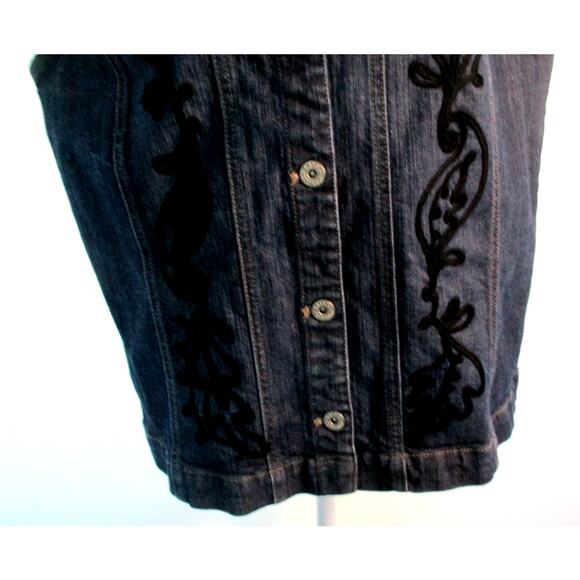 Chico's Women's Sleeveless Blue Jean Button Front Embroidered Jacket Size Lg. - Picture 3 of 10
